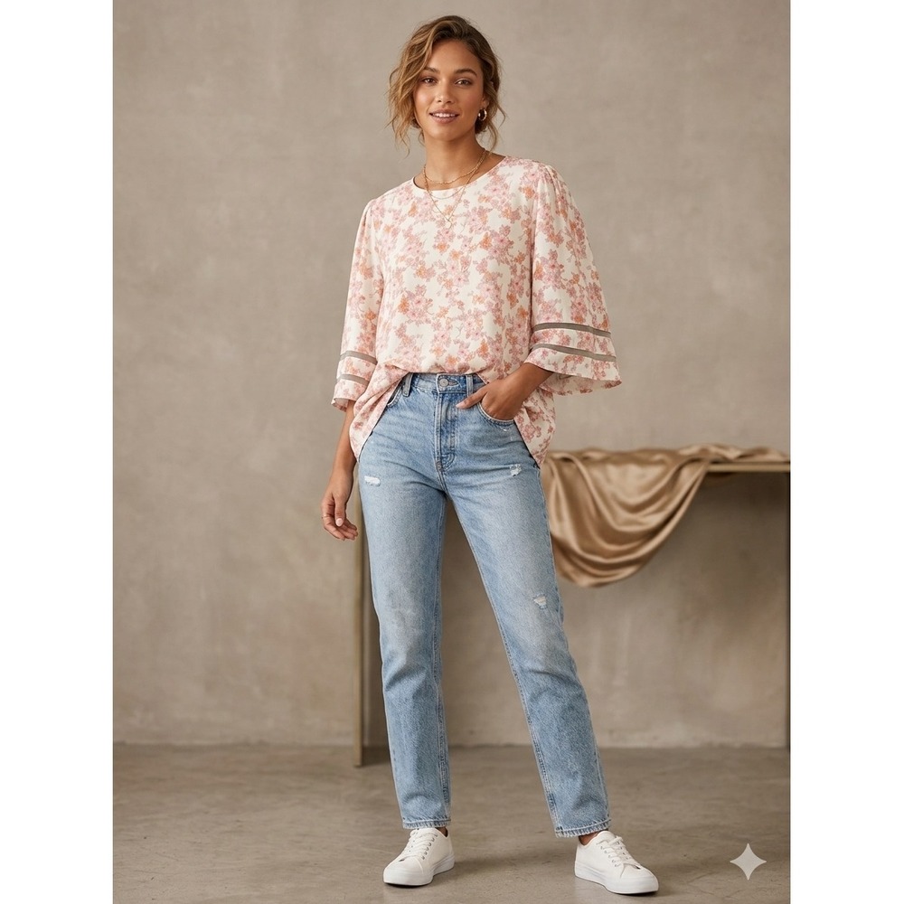 ✨ Vintage-Inspired Floral Elegance: Flutter Sleeve Blouse